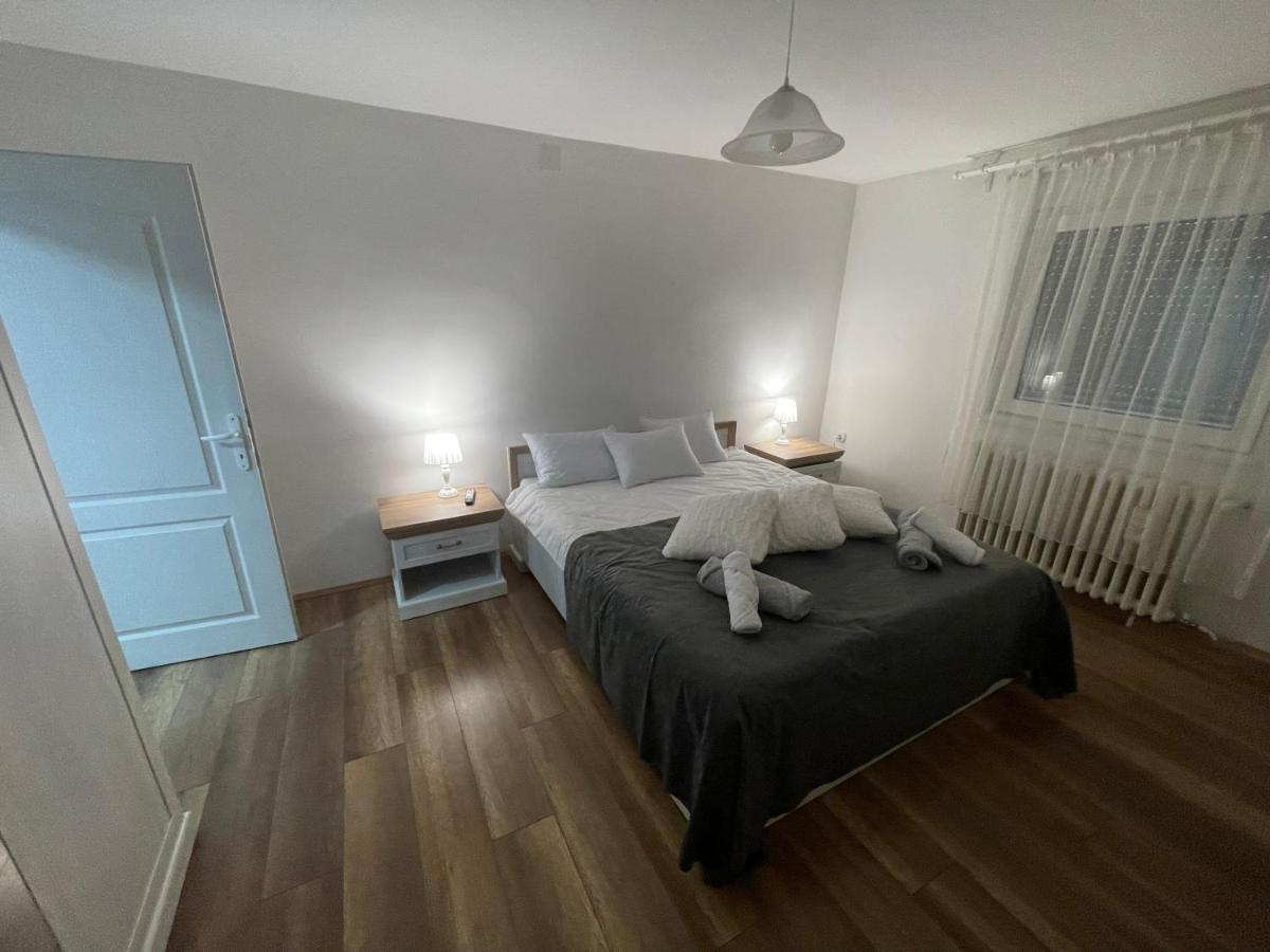 Antic Apartment Пожаревац Экстерьер фото